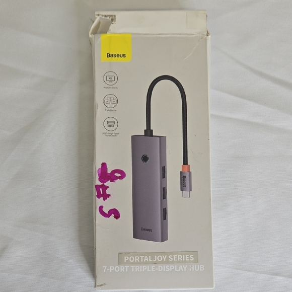 Baseus Other - Baseus‎ 7 in 1 Triple-Display Hub, NEW, Open Box